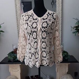 Chic Crochet Lace Cardigan in Cream